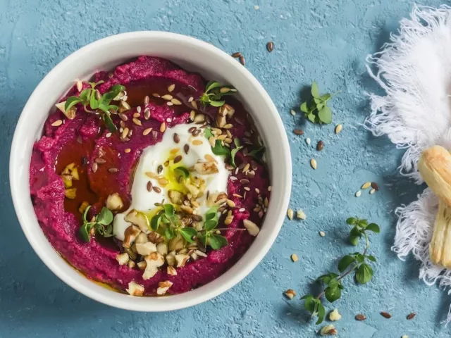 Macadamia dip recipe with crackers