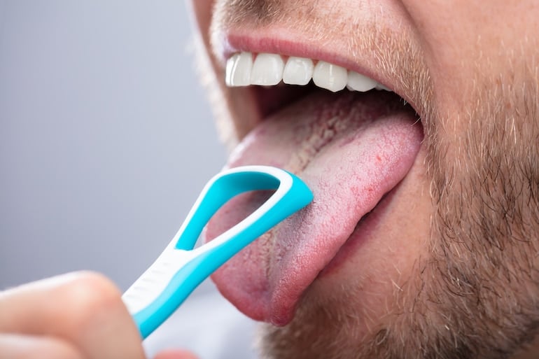 tongue cleaner